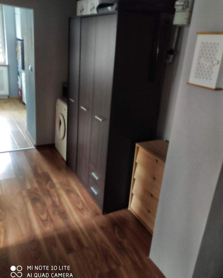ルダ・シロンスカApartament Dwupokojowy O Wysokim Standardzieアパートメント エクステリア 写真