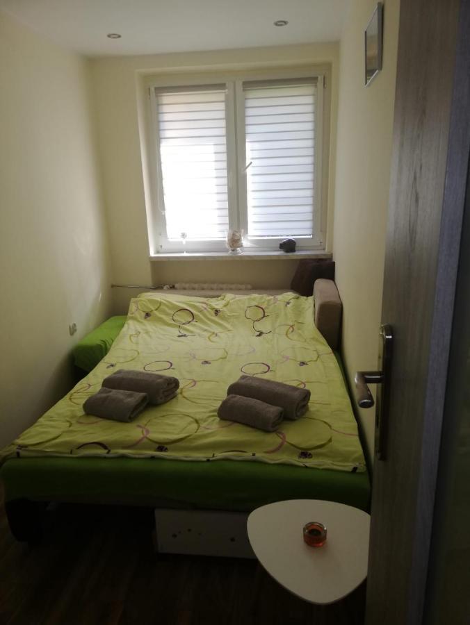 ルダ・シロンスカApartament Dwupokojowy O Wysokim Standardzieアパートメント エクステリア 写真